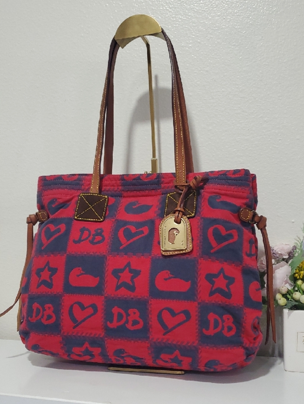 RARE VINTAGE Dooney & Bourke Clara Red and Navy Canvas Patchwork Tote❤️💙 - Picture 3 of 16
